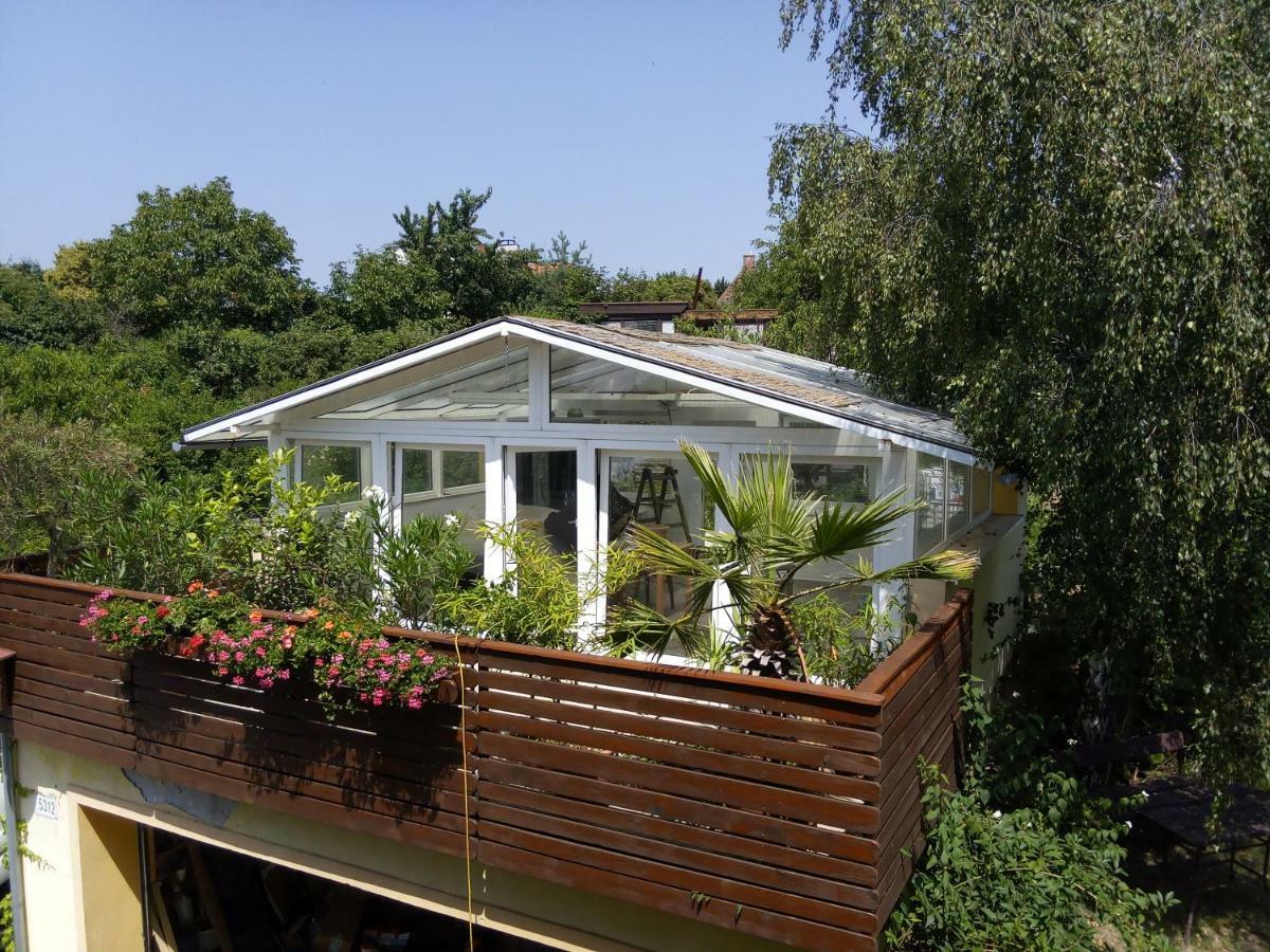 ברטיסלאבה Greenhouse Just 15 Min From The Old Town מראה חיצוני תמונה